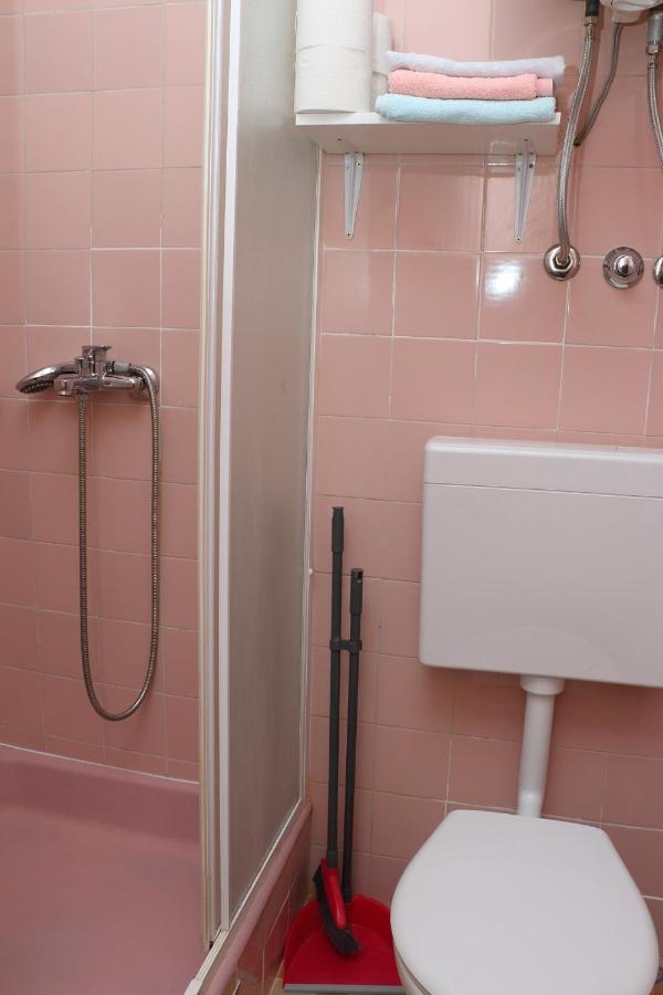Apartment For One Person Kukljica Luaran gambar